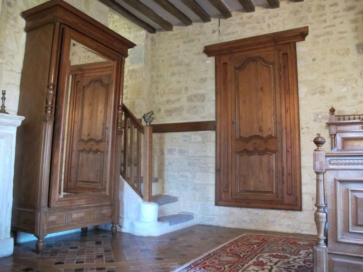 Le Château d'Asnières en Bessin Extérieur photo